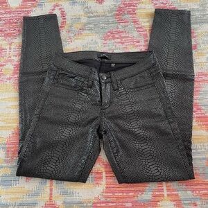 Bebe Skinny Black Snakeskin Print Jeans 26